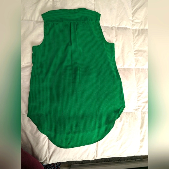 Brody Myles Sleeveless Blouse - Medium - Kelly Green - Picture 2 of 6